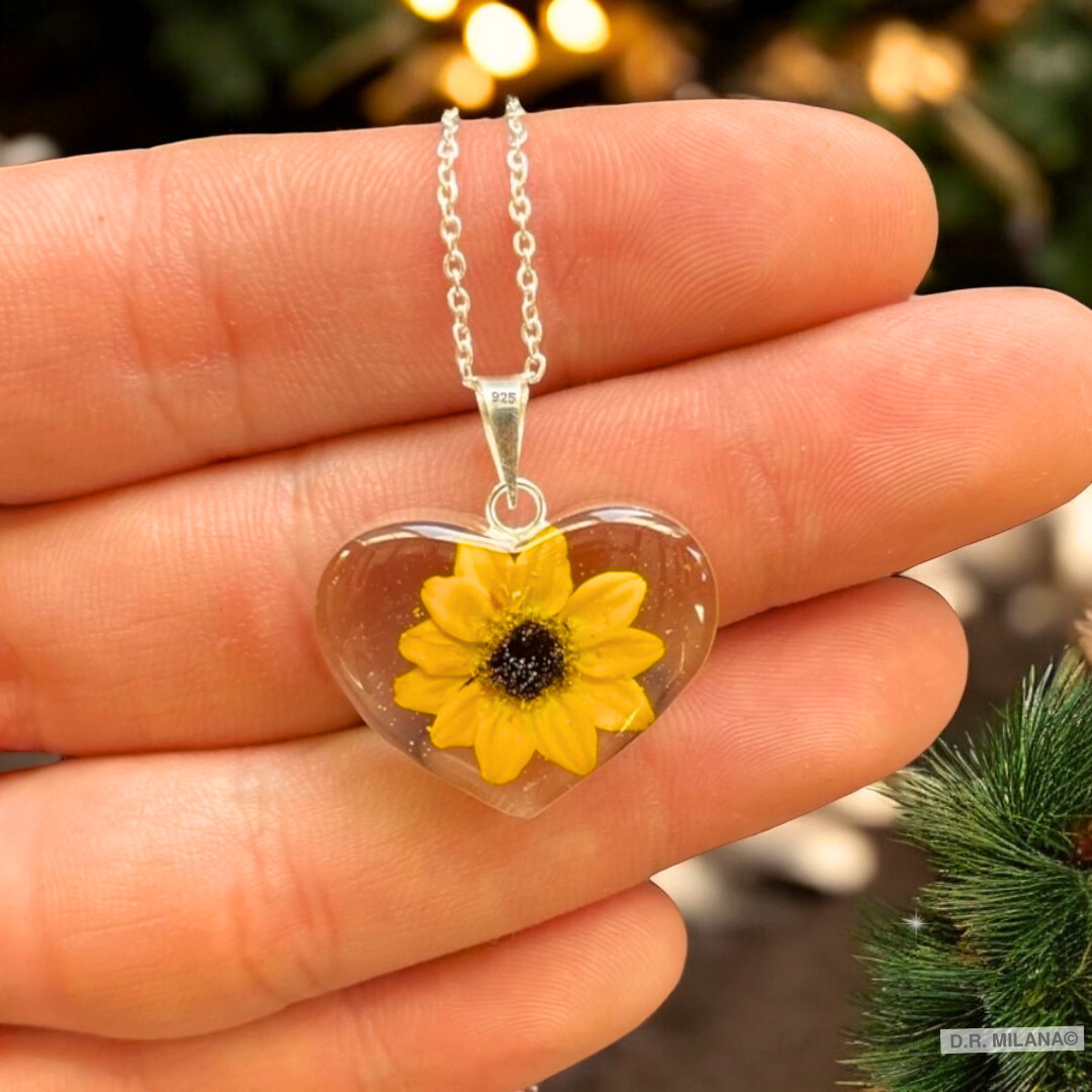 Futura esposa: El collar que hará que ella nunca olvide esta Navidad